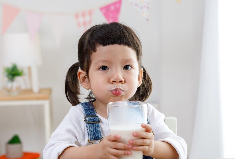 Ini Dia Tips Jika Si Kecil Tak Suka Minum Susu 